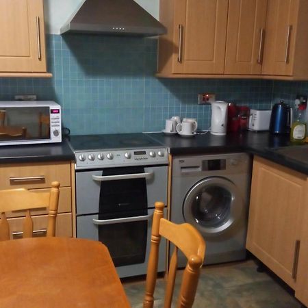 Double En-Suite Rooms Nevendon エクステリア 写真